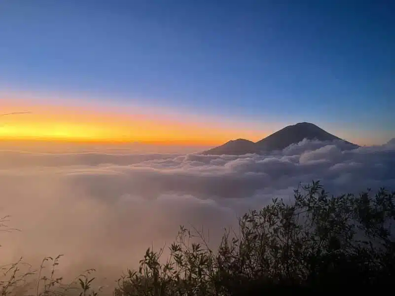 SUNRISE TREKKING + BALINESE COOKING CLASS